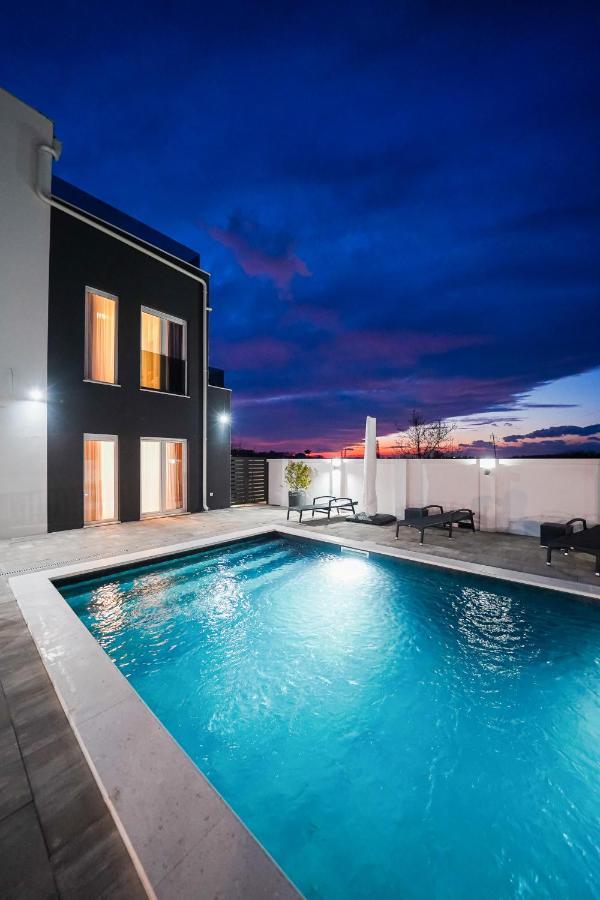 D-Palace Apartments-Olive Tree Donji Zemunik Exterior photo