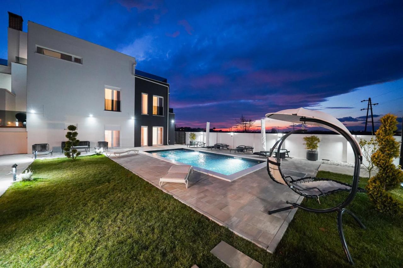 D-Palace Apartments-Olive Tree Donji Zemunik Exterior photo