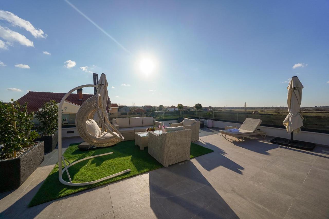 D-Palace Apartments-Olive Tree Donji Zemunik Exterior photo